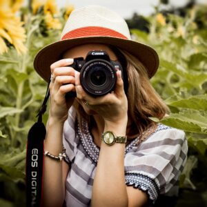 Creating Memories One Moment At a Time Creating Memories One Moment At a Time